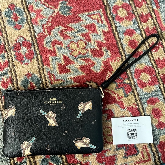 Coach Leather Wristlet/Wallet - Picture 1 of 5